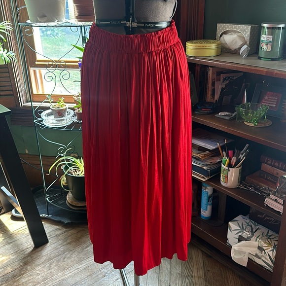 Gap red midi pleated skirt - Picture 1 of 3
